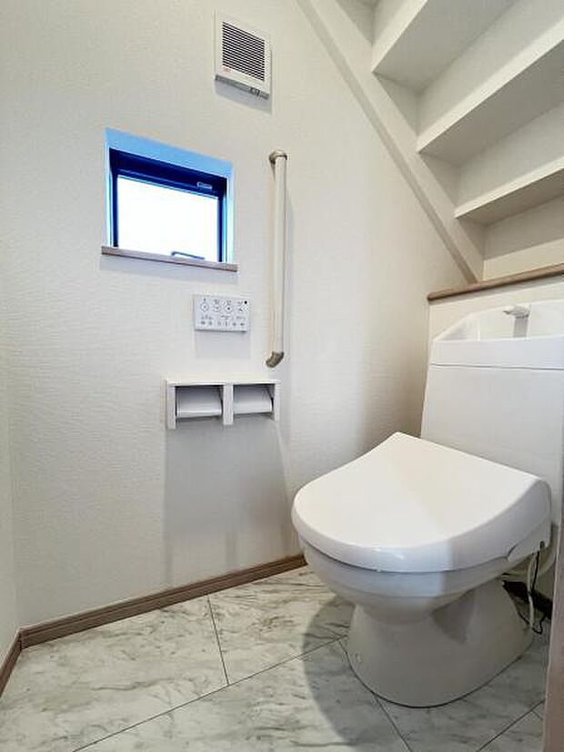 ほっと安らげるトイレ空間です。