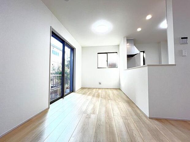 落ち着きのある雰囲気のダイニングスペースです。