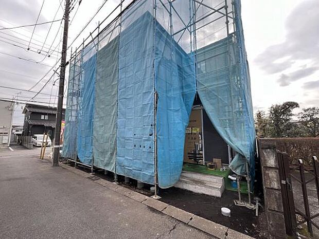 木造2階建て、耐震等級・最高等級3級です。