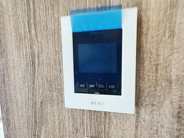 訪問者を確認できるTVモニター付きインターフォンです。