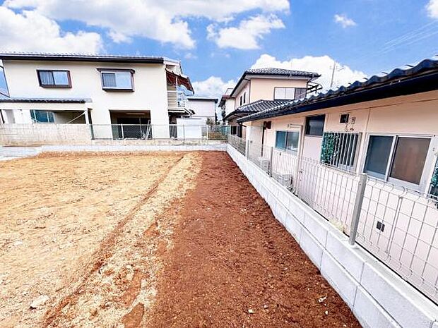 お庭スペースは、ガーデニングやお子様との外遊びなど多彩な用途でお楽しみいただけます。