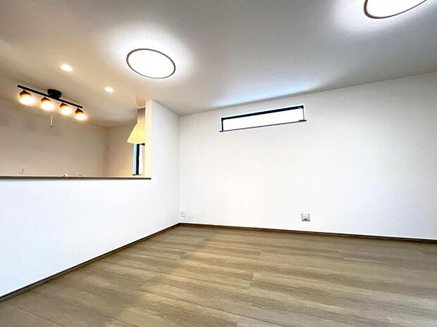 ご家族の温かい時間を演出するダイニングスペースです。