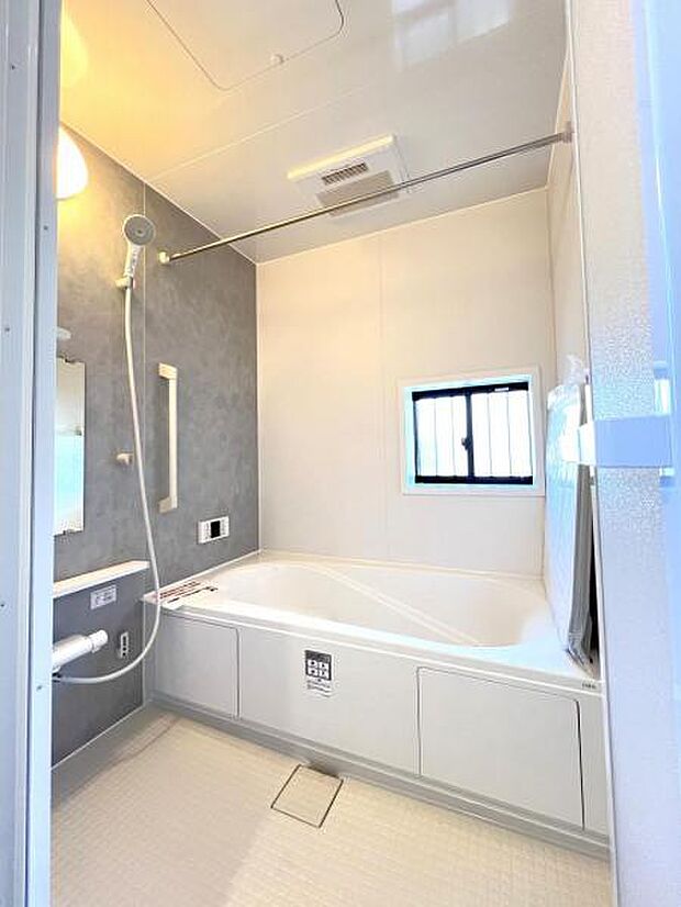 お風呂でほっとひといき。1日の疲れを癒しましょう。