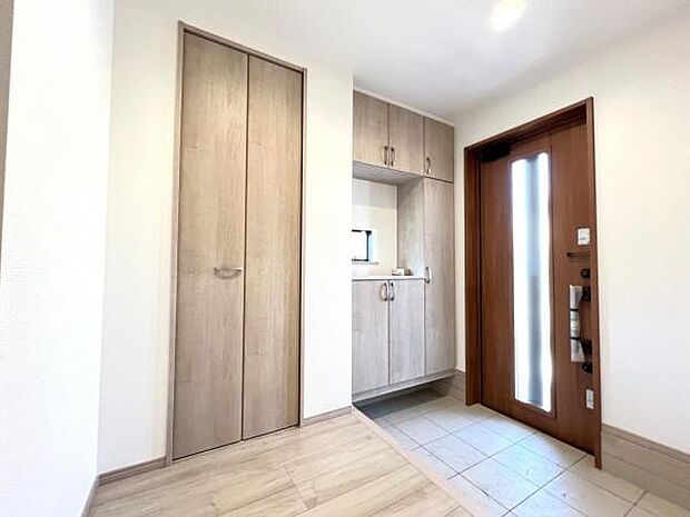 いつも気持ちよくご家族を迎えられる玄関です。