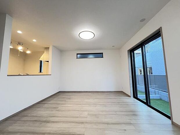 ご家族の温かい時間を演出するダイニングスペースです。