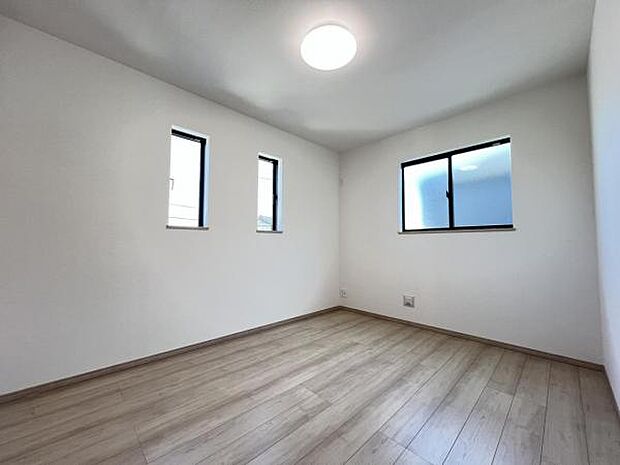 子供部屋にもちょうど良い大きさのお部屋です。