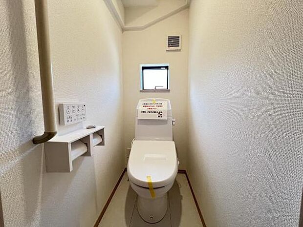 ほっと安らげるトイレ空間です。