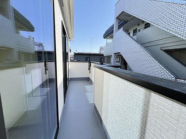 お洗濯ものを気持ち良く太陽の光で干せるのが嬉しいですね。