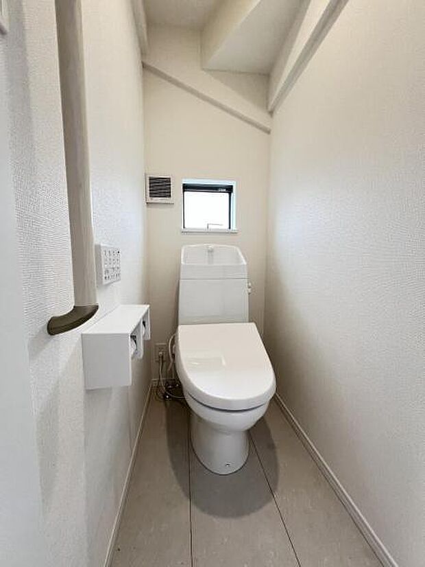 ほっと安らげるトイレ空間です。