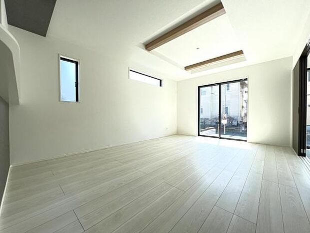 ご家族の温かい時間を演出するダイニングスペースです。