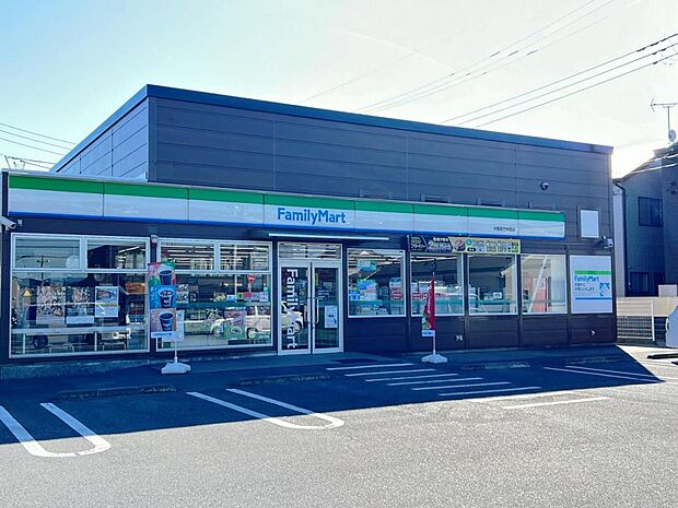 ファミリーマート 宇都宮竹林西店まで約720m（徒歩9分）