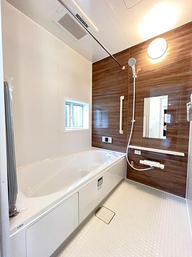 お風呂でほっとひといき。1日の疲れを癒しましょう。