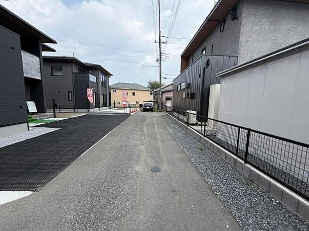南面道路を含めた現地写真です。ぜひ周辺環境も併せてご覧ください。