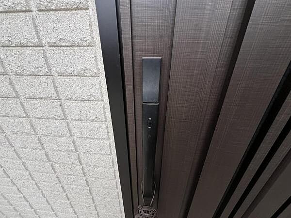 玄関ダブルロック使用です。