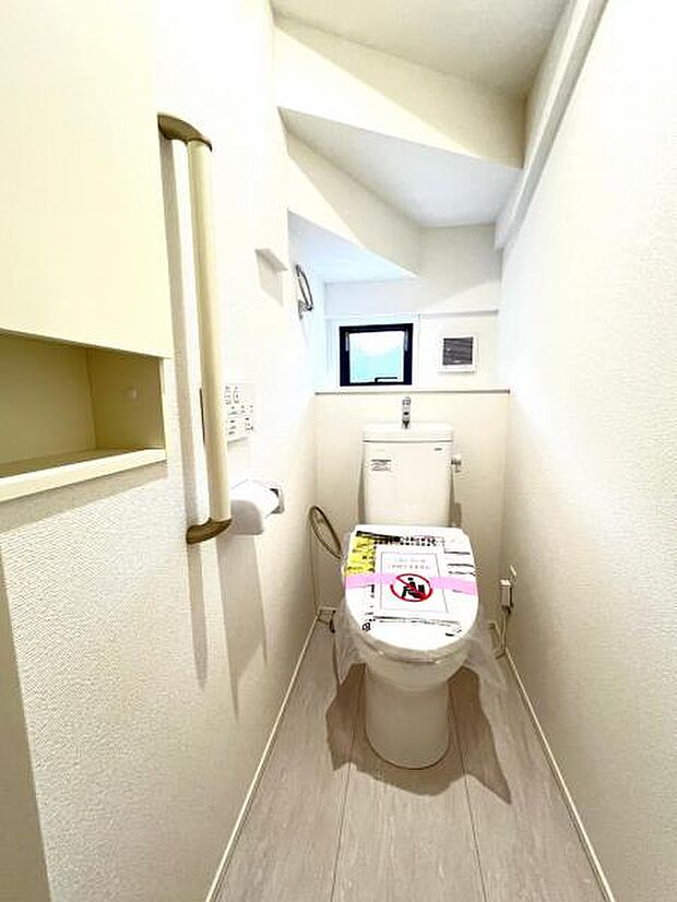 ほっと安らげるトイレ空間です。