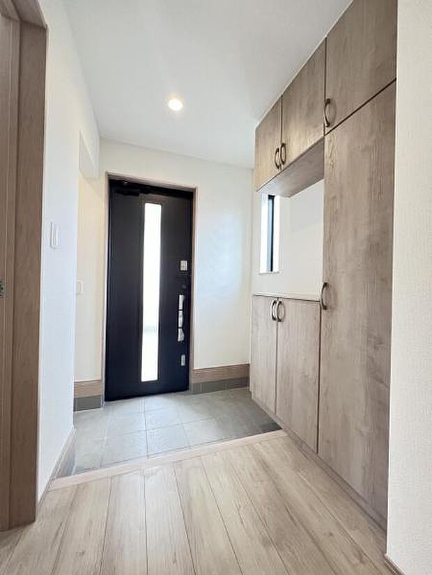 いつも気持ちよくご家族を迎えられる玄関です。