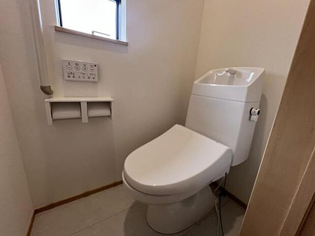 ほっと安らげるトイレ空間です。