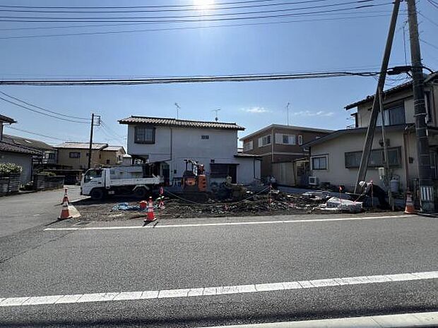 木造2階建て、耐震等級・最高等級3級です。