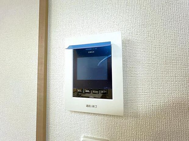 訪問者を確認できるTVモニター付きインターフォンです。