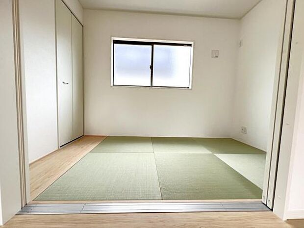 一部屋あるとうれしい和室。客間、晩酌、家族団らんなど色々使えますね。