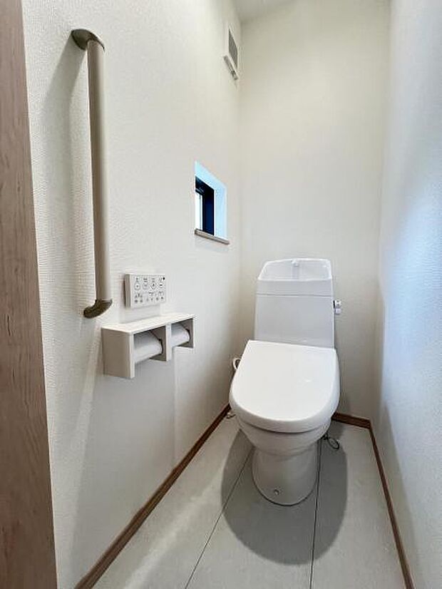 ほっと安らげるトイレ空間です。