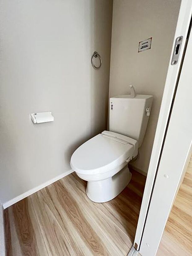 ほっと安らげるトイレ空間です。