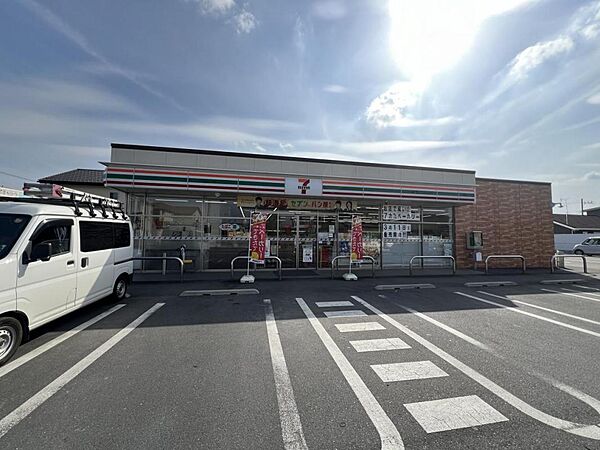 セブン-イレブン 栃木都賀合戦場店まで約1670m（徒歩21分）