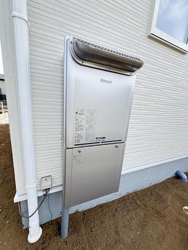 効率よくお湯を沸かす省エネ性の高い給湯器、エコジョーズを搭載。家計にも優しい住まいです。