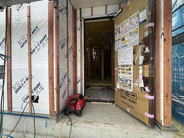 いつも気持ちよくご家族を迎えられる玄関です。