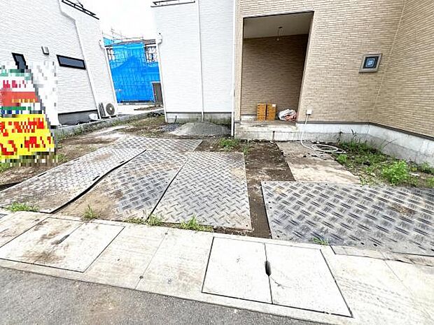 駐車場ももちろん完備しておりますのでお車所有の方にも心強いです。