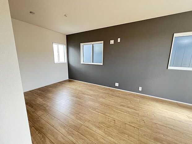 10.5帖の主寝室としても間仕切りをして2部屋の子供部屋としても利用できます。