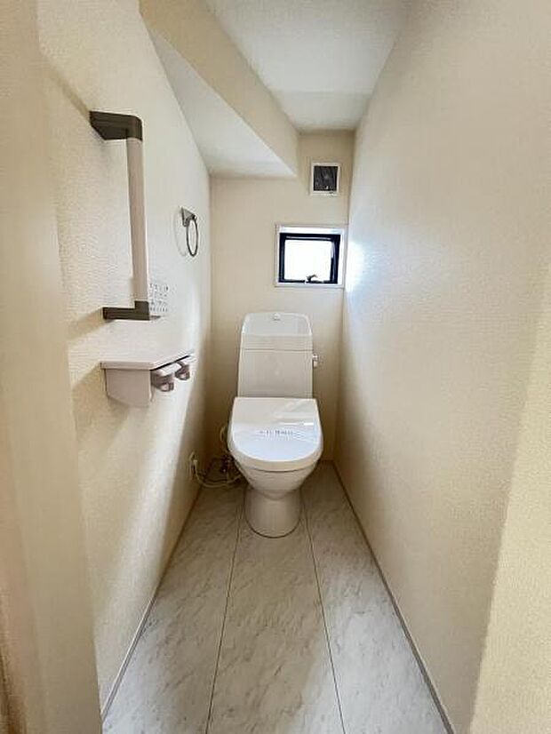 ほっと安らげるトイレ空間です。