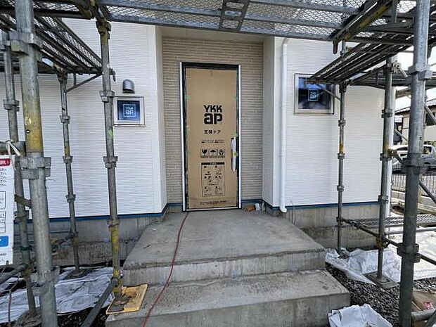 いつも気持ちよくご家族を迎えられる玄関です。