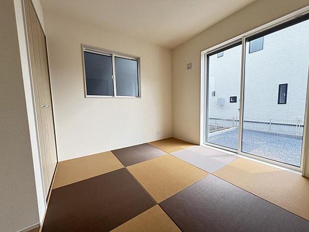 和室スペースです。畳のお部屋は寛げる空間ですね。