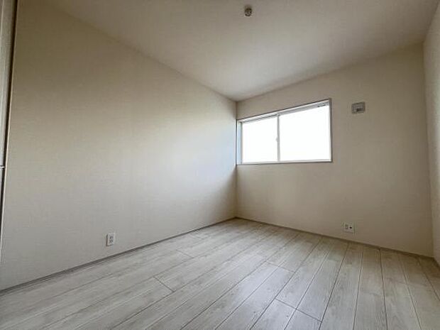 子供部屋にもちょうど良い大きさのお部屋です。