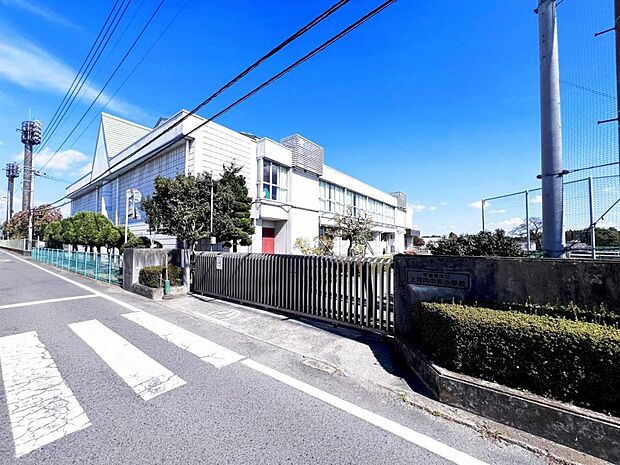 宇都宮市立上河内中央小学校まで約450m(徒歩6分)
