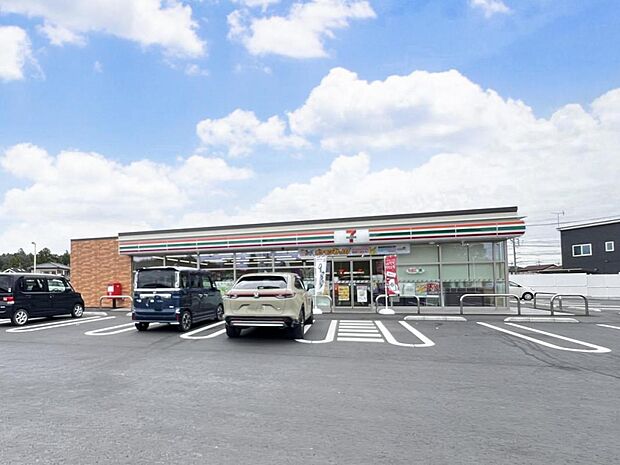 セブン-イレブン 宇都宮西川田南店まで約1180m(徒歩15分)