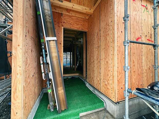 いつも気持ちよくご家族を迎えられる玄関です。