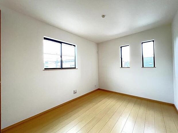 子供部屋にもちょうど良い大きさのお部屋です。