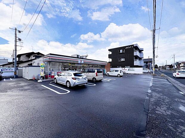 セブン-イレブン 宇都宮清原台4丁目店まで約670m(徒歩9分)