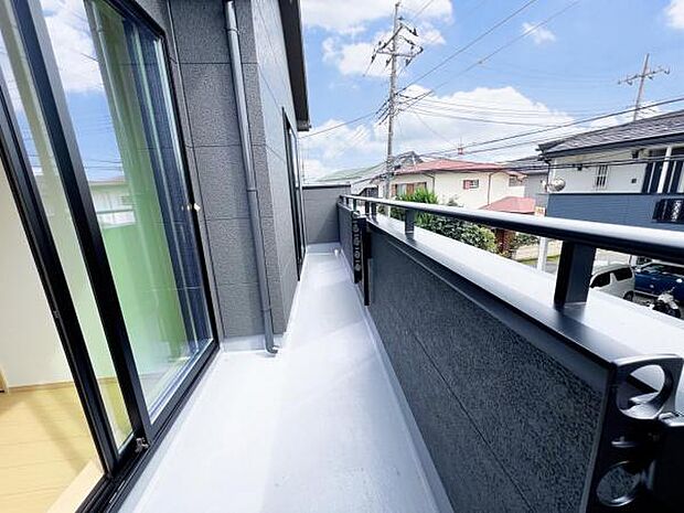 お洗濯ものを気持ち良く太陽の光で干せるのが嬉しいですね。