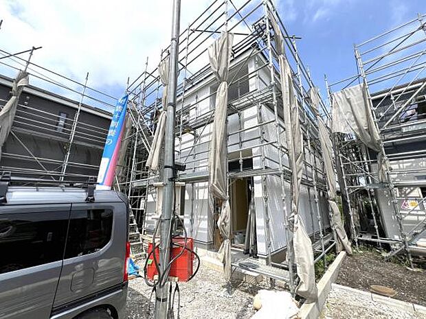 木造2階建てです。