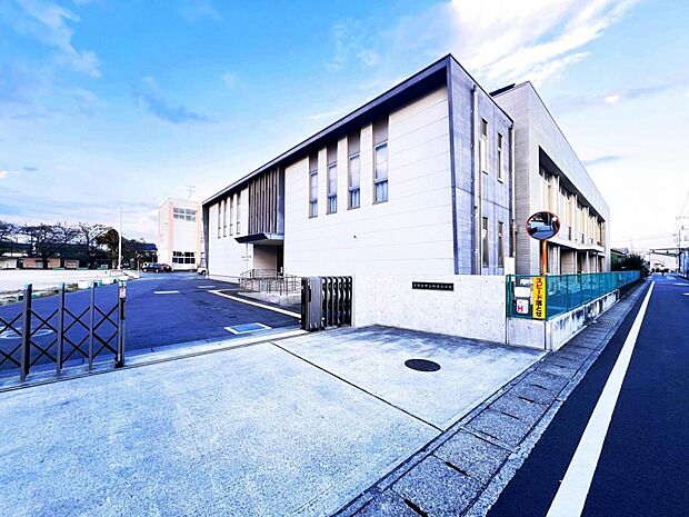 宇都宮市立御幸小学校まで約1410m(徒歩18分)