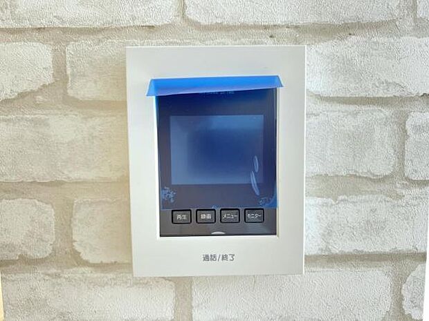 訪問者を確認できるTVモニター付きインターフォンです。