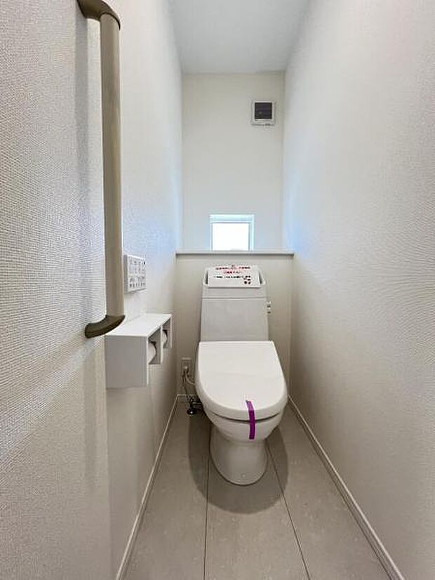 ほっと安らげるトイレ空間です。