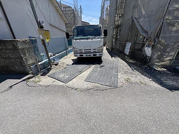 セカンドカーにも便利な駐車2台可能です。