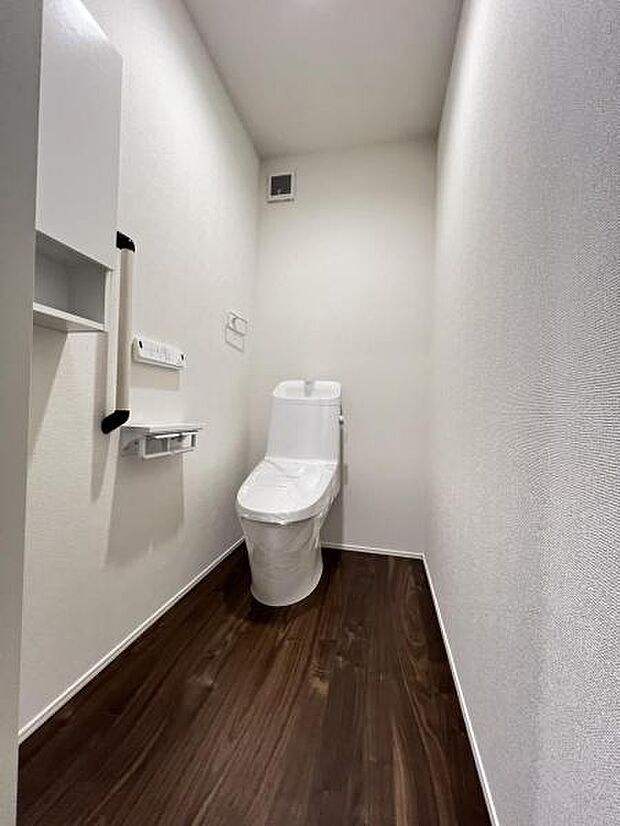 ほっと安らげるトイレ空間です。