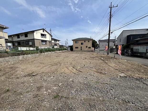木造2階建てです。
