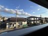 その他：バルコニーからの眺望です。明るい陽射しを浴びながらゆったりと過ごすのも良いですね。