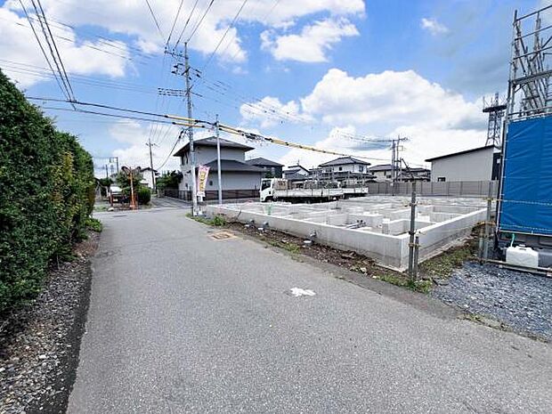 2階の西側にはWICと収納スペースのある主寝室が配置されます。